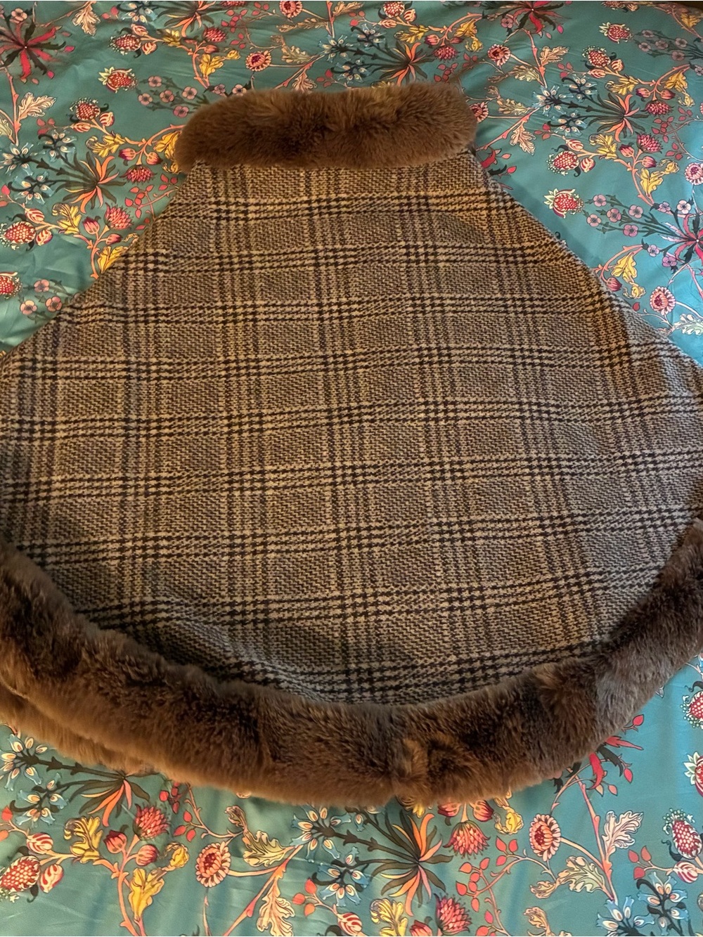 Brown Plaid Faux Fur Trim Cape - Women Accessories